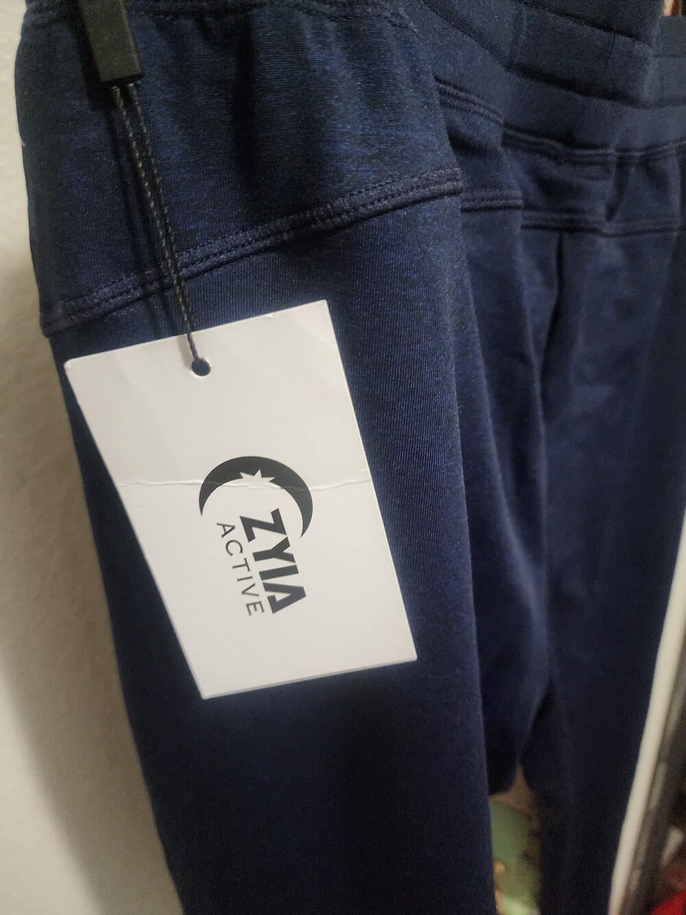 Active Pants - Picture 3 of 4